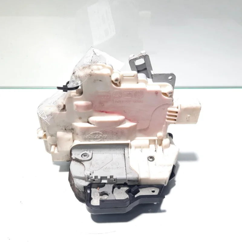 Disponibil imediat Broasca dreapta fata, cod 8E1837016AA, Audi A4 (8EC, B7)