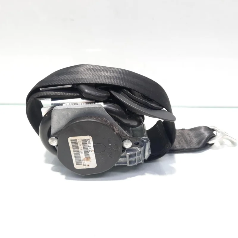 Ieftin Centura dreapta fata cu capsa, Vw Golf 5 Variant (1K5) cod 1K4857706BE (id:453311)