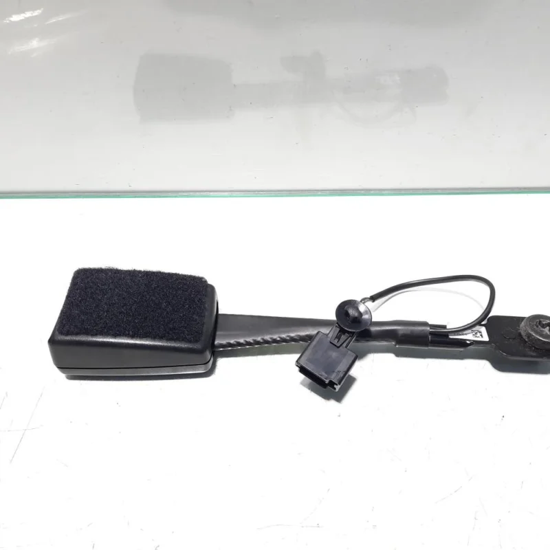 Reducere specială Capsa centura dreapta fata, Opel Astra J GTC, cod 13367895 (id:453120)