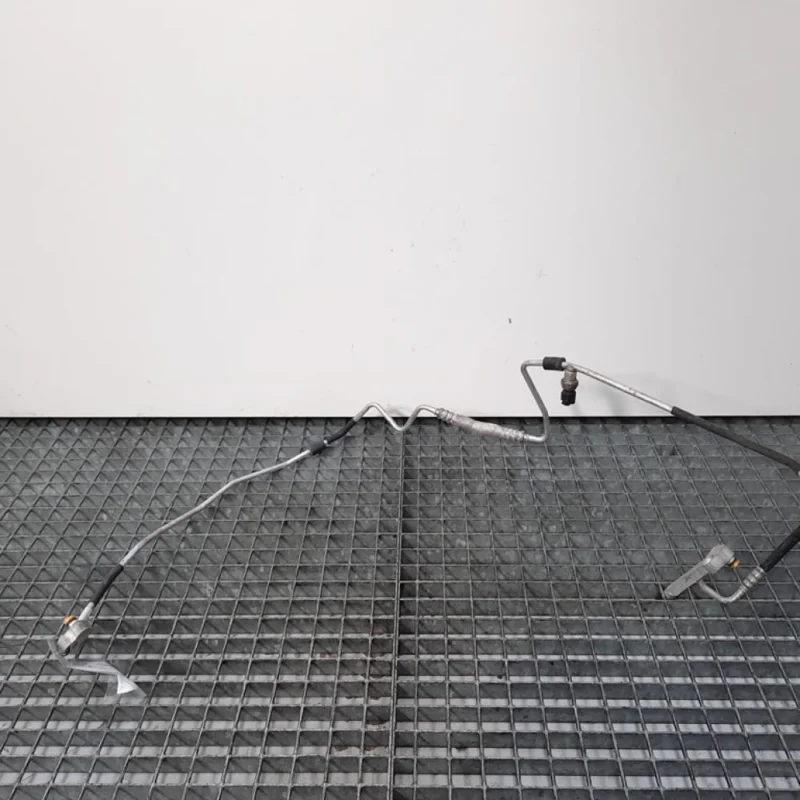 Reduceri Conducta clima cu senzor, Bmw 3 Touring (E91) [Fabr 2005-2011] 2.0 diesel, N47D20A, 9151737