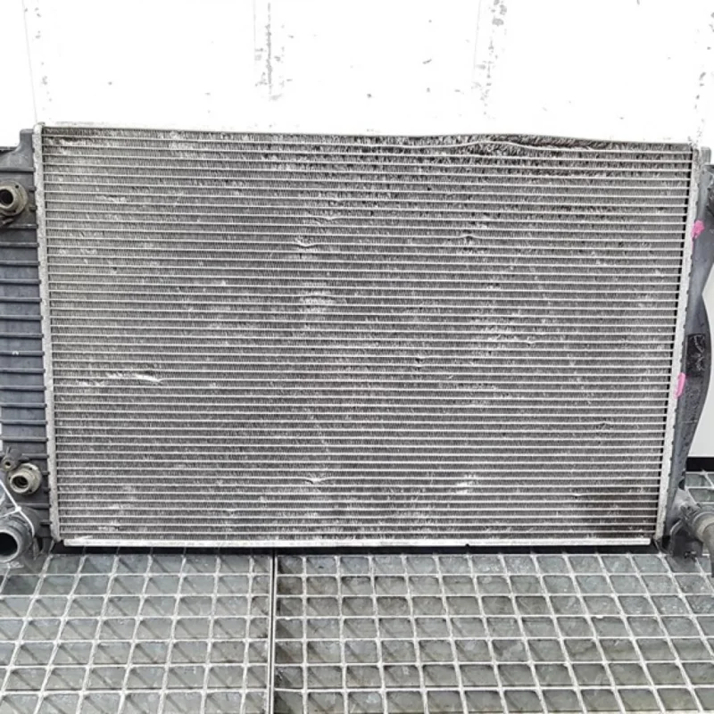 Nu rata Radiator racire apa, Audi A6 Avant (4F5, C6) [Fabr 2005-2010] 3.0 TDI, BMK
