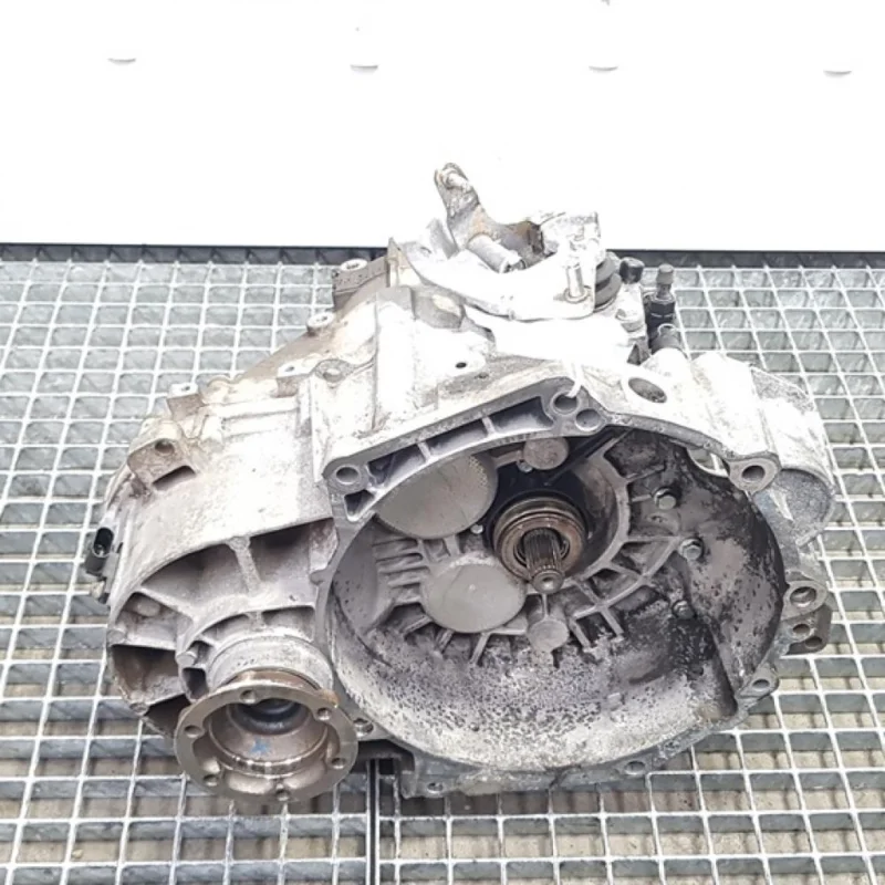 Ofertă Cutie viteza manuala, Vw Golf 4 Variant [Fabr 1999-2005] 1.9 tdi, AJM, ERF, 6 vit (pr:110747)