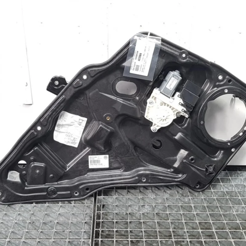 Ofertă specială Macara cu motoras stanga spate, Vw Tiguan (5N) [Fabr 2007-2016] 5N0839729R (id:403564)