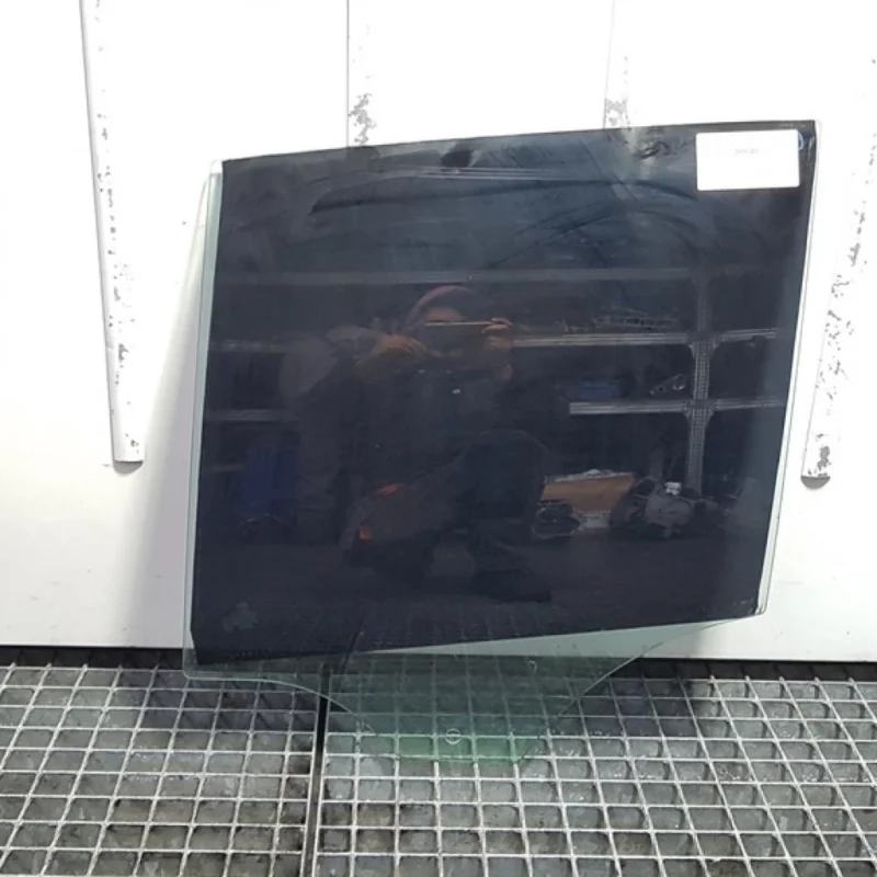 Geam stanga spate, Bmw X3 (E83) (id:399548) Reducere de preț