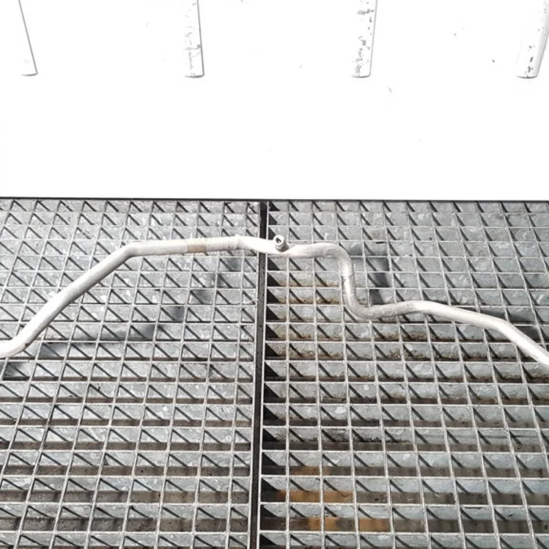 Cumpără online Conducta clima, Renault Megane 2 Combi, 1.6 B, 8200680654