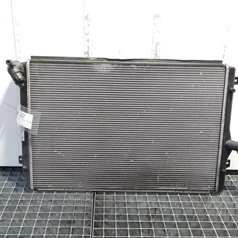 Livrare gratuită Radiator racire apa, Vw Golf 6 Variant (AJ5) 1.6 tdi, CAY, 1K0121251DD (id:391615)