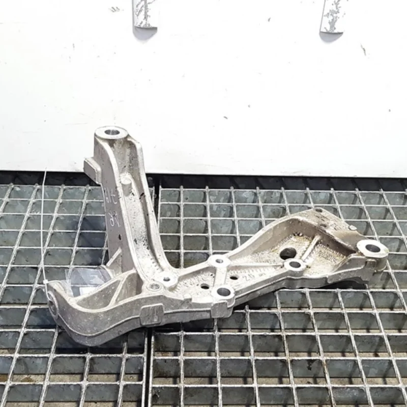 Suport brat trapez dreapta fata, Vw Golf 5 Plus (5M1) 1.9 tdi, BKC, cod 1K0199296E (id:388786) Vezi acum