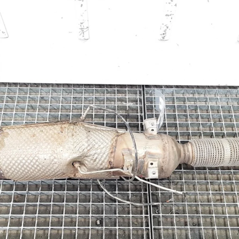 Noutate Catalizator cu filtru particule Renault Scenic 3, 1.5 dci, K9K836, cod 208021010R (id:380100)