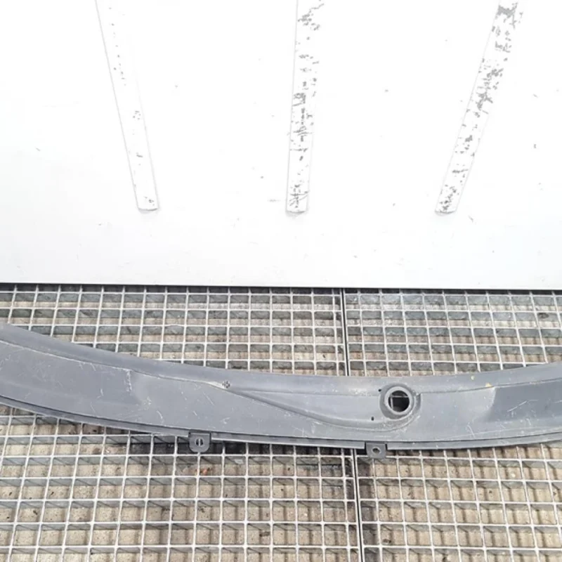 Ofertă limitată Grila stergatoare fata Audi A6 (4F2, C6) cod 4F1819403 (id:378933)