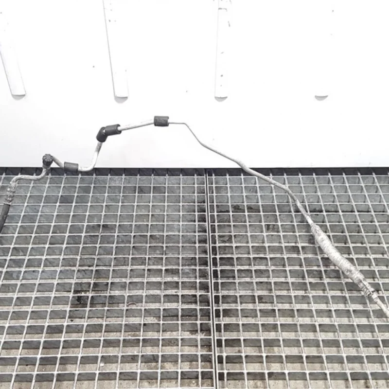 Livrare expres Conducta clima, Vw Golf 5 Variant (1K5) 2.0 tdi BKD, cod 1K0820741AD