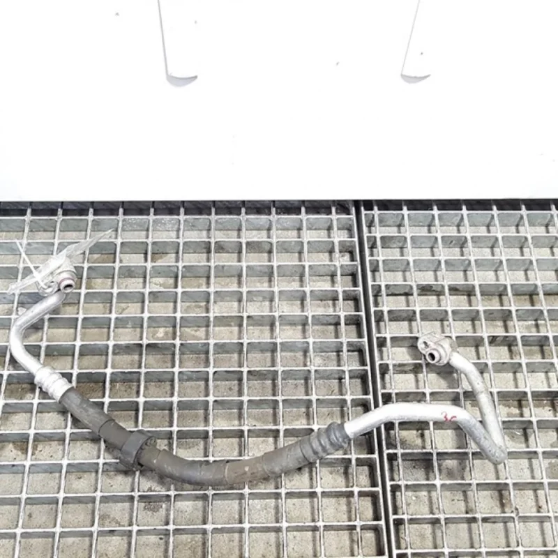 Conducta clima, cod 3C0820721R, Vw Passat (3C2) 2.0 tdi (id:483821) Ofertă de sezon