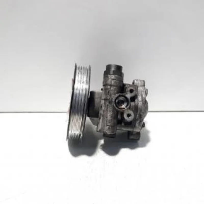 Pompa servo directie, cod 8D0145177Q, Audi A4 Avant (8E5, B6) 1.9tdi (pr:110747) Reduceri